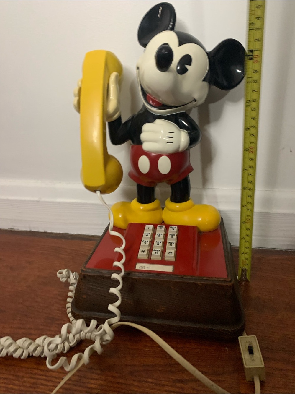 Vintage Mickey Mouse Telephone - Yellow, Red, Black collectible - Picture 2 of 7